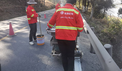 临时路段如何进行道路划线？