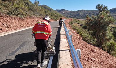道路划线对于路面有哪些要求？