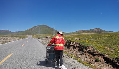 四川夏季高温道路标线施工难点与优化方案